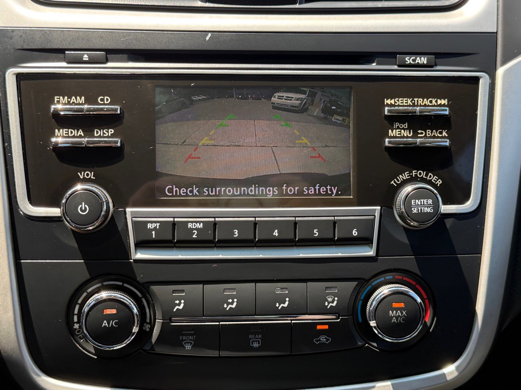 2017 Nissan Altima Image 7