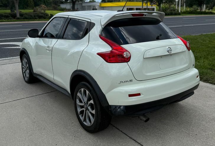 2011 Nissan Juke Image 2