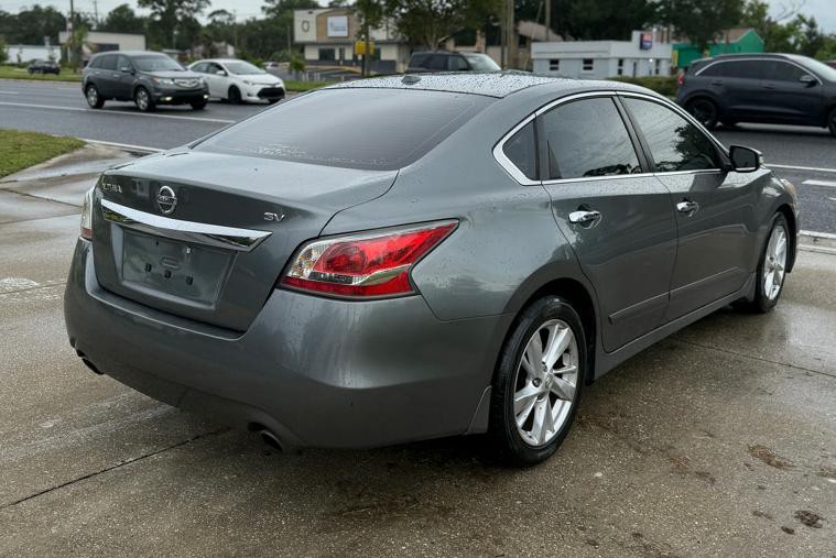 2015 Nissan Altima Image 3