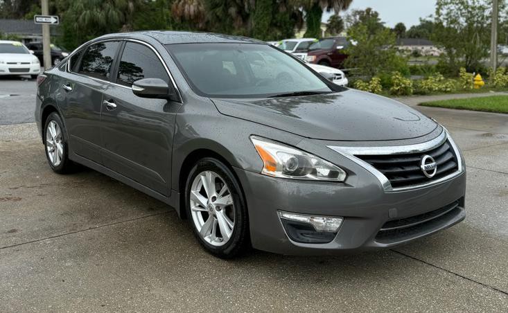 2015 Nissan Altima Image 4