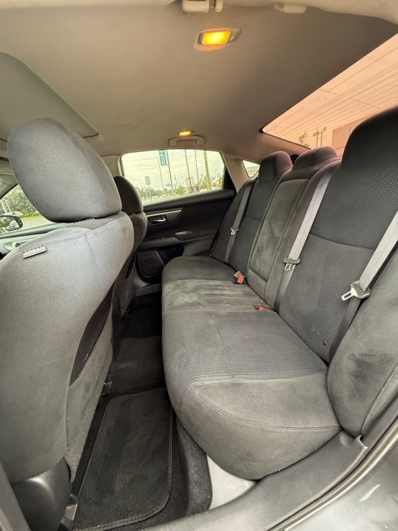 2015 Nissan Altima Image 6