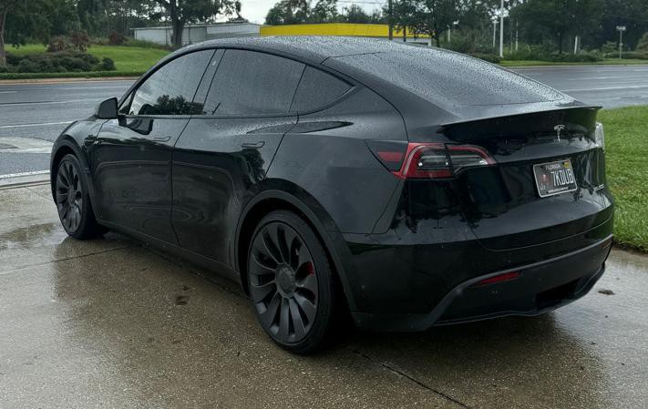 2021 Tesla Model Y Image 2