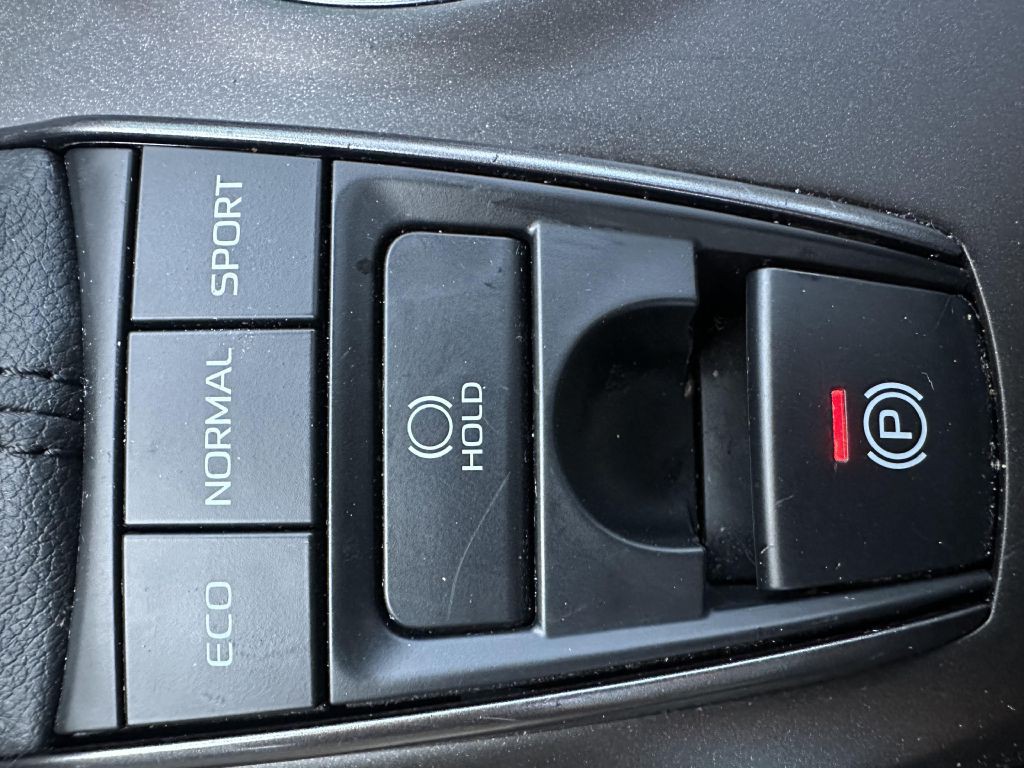 2021 Toyota Camry Image 9