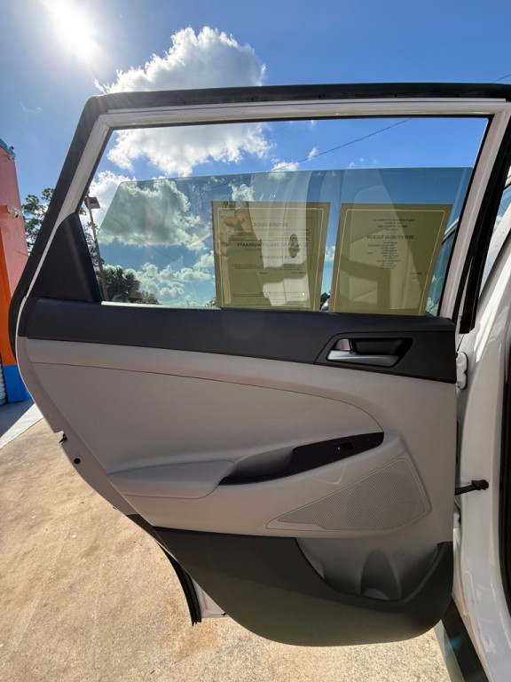 2016 Hyundai Tucson Image 10