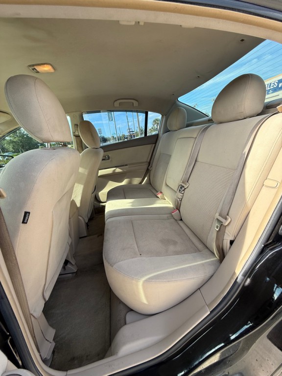 2011 Nissan Sentra Image 6