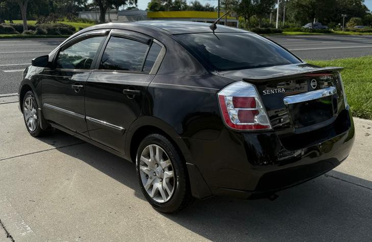 2011 Nissan Sentra Image 3