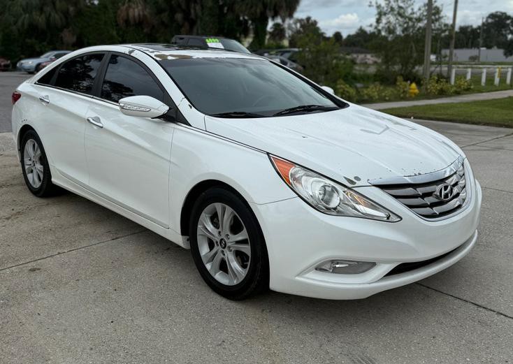 2011 Hyundai Sonata Image 4