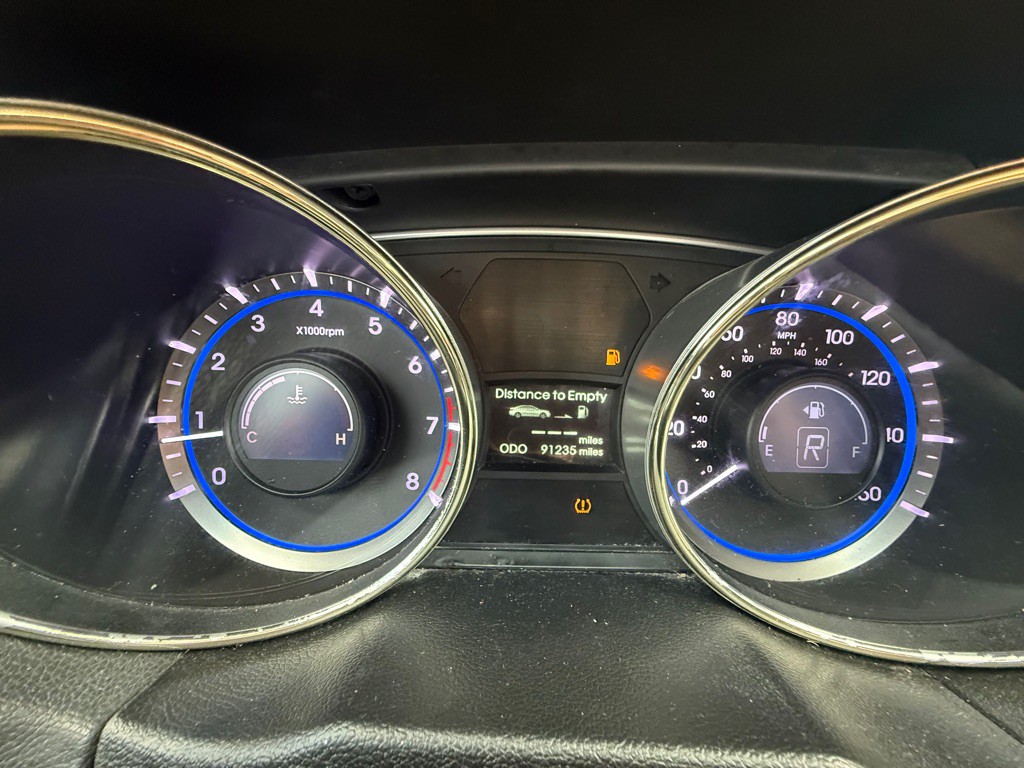 2011 Hyundai Sonata Image 7