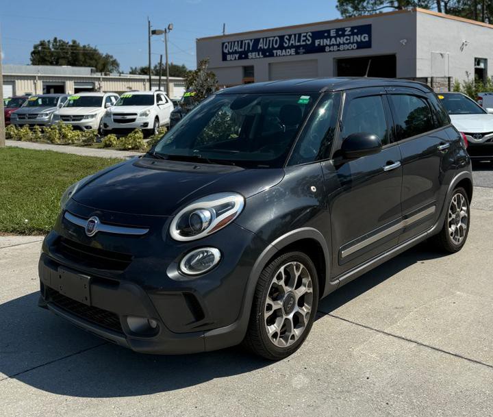 2014 FIAT 500L Image 1