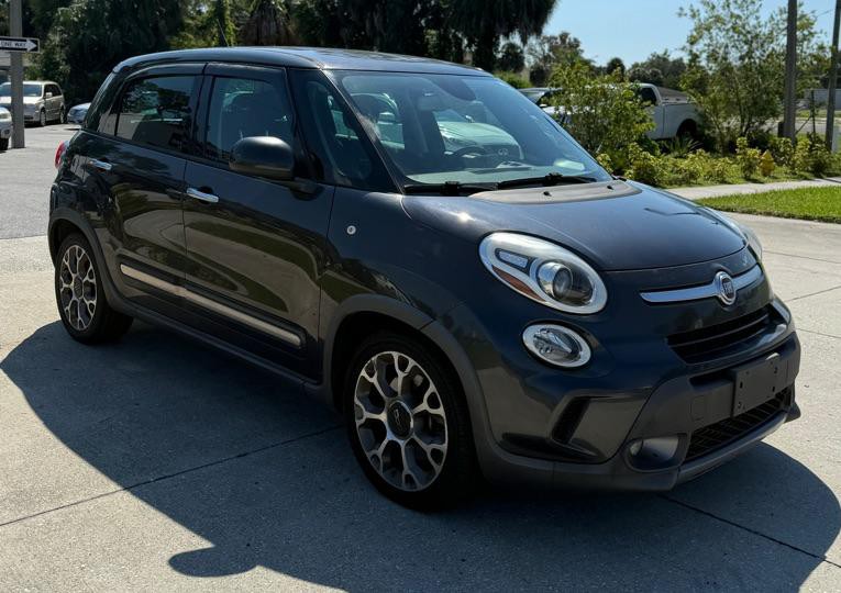 2014 FIAT 500L Image 4