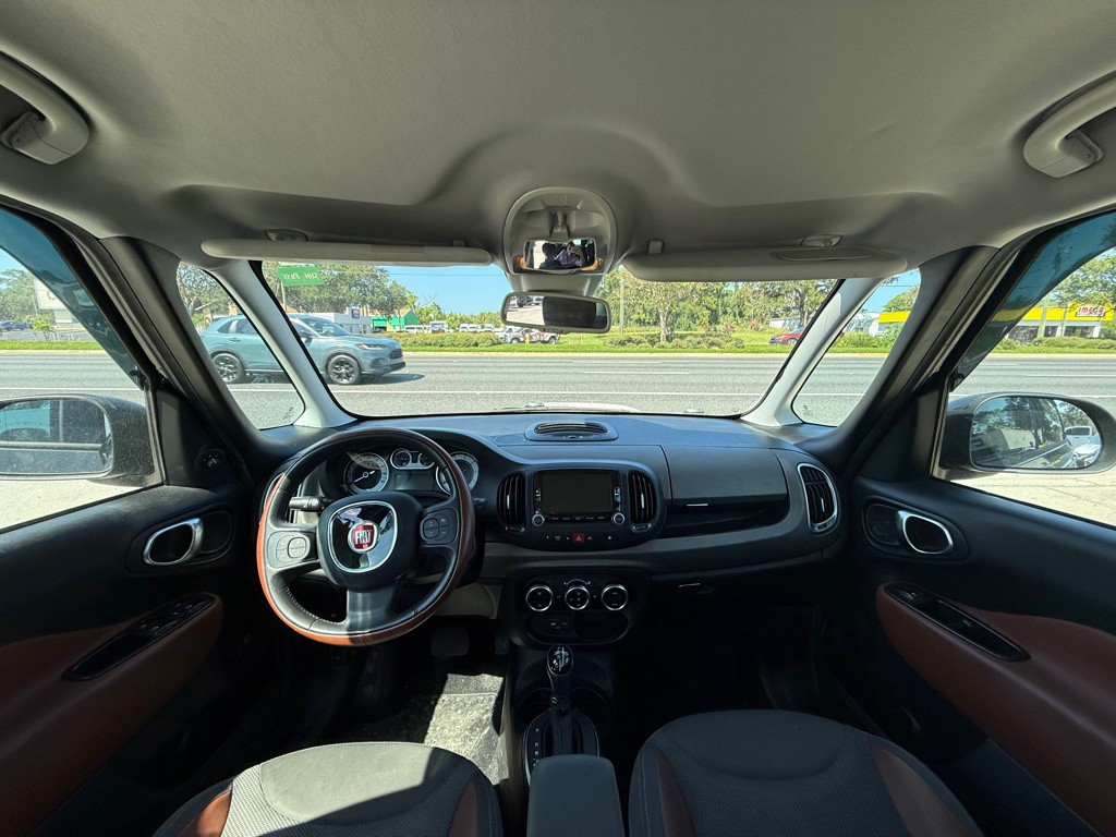 2014 FIAT 500L Image 5