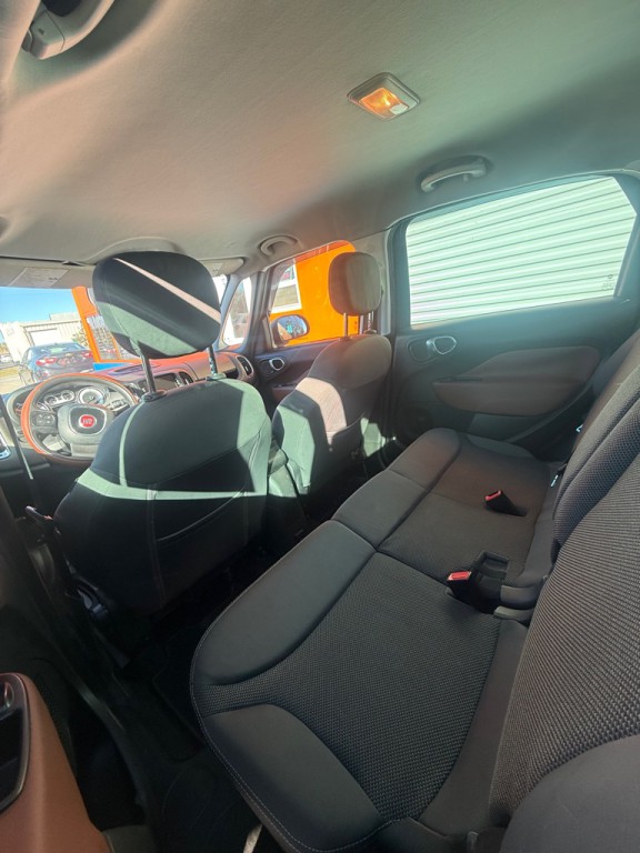 2014 FIAT 500L Image 10