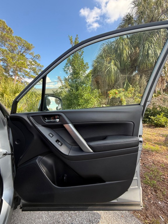2015 Subaru Forester Image 13