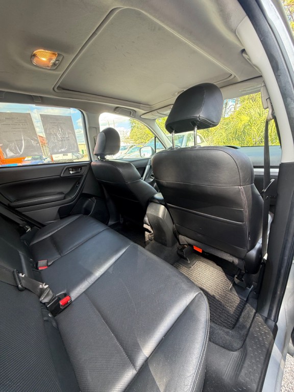 2015 Subaru Forester Image 14