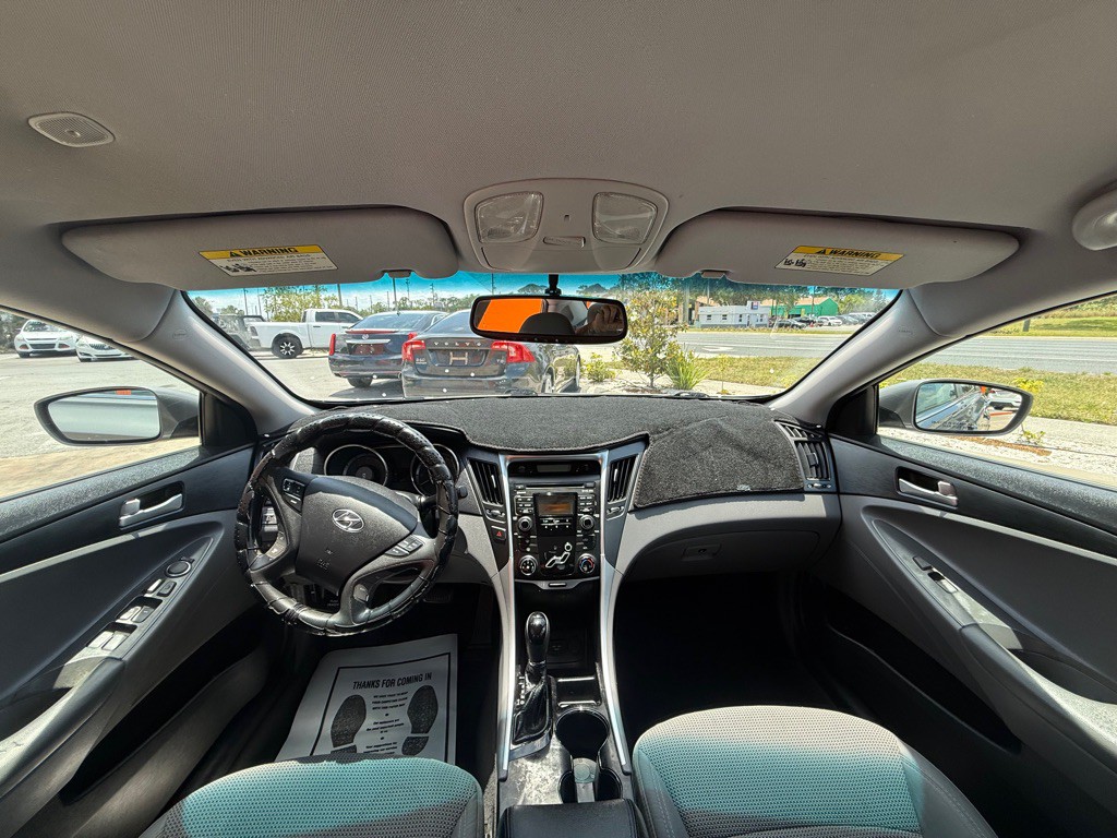 2011 Hyundai Sonata Image 6
