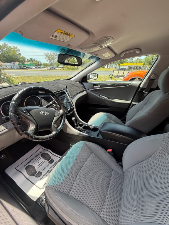 2011 Hyundai Sonata Image 7