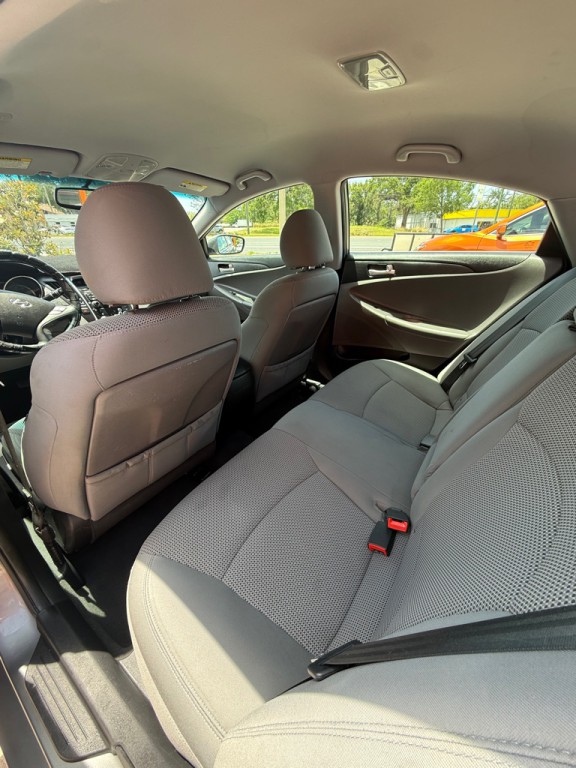 2011 Hyundai Sonata Image 9