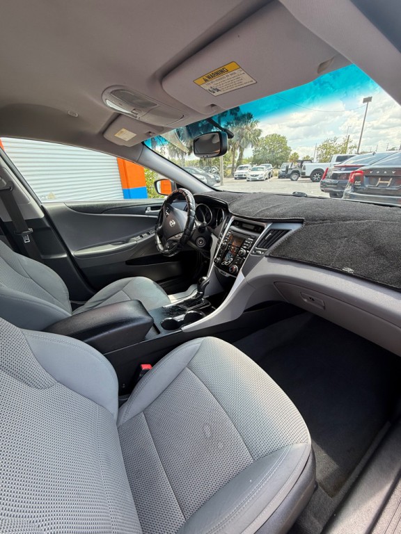 2011 Hyundai Sonata Image 11