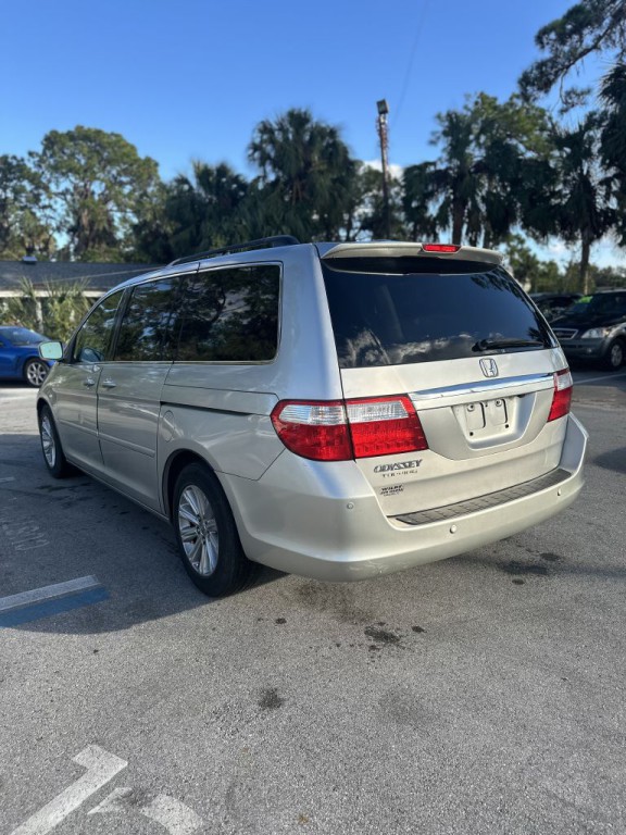 2007 Honda Odyssey Image 2