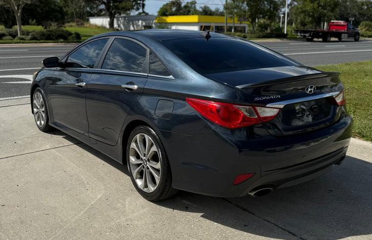 2014 Hyundai Sonata Image 2