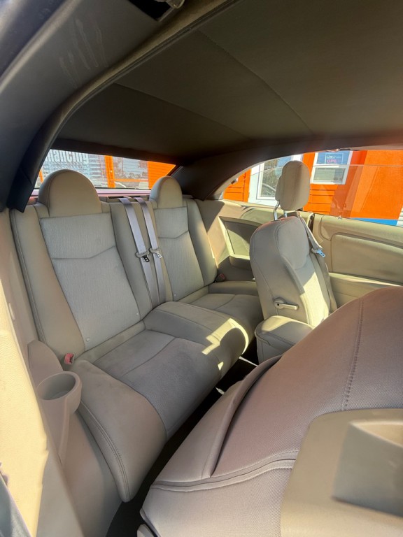 2011 Chrysler 200 Image 10