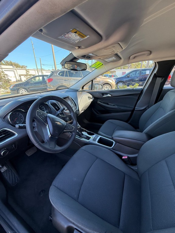2018 Chevrolet Cruze Image 7