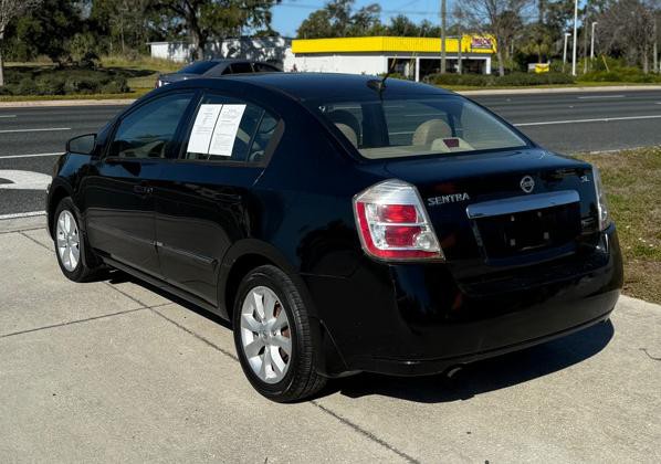 2010 Nissan Sentra Image 3