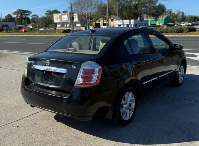 2010 Nissan Sentra Image 4