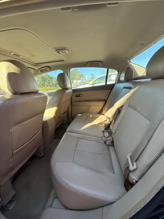 2010 Nissan Sentra Image 7