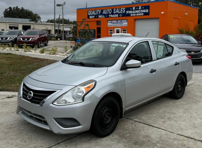 2016 Nissan Versa Image 2