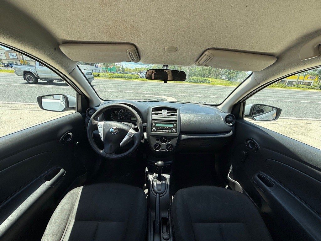 2016 Nissan Versa Image 6