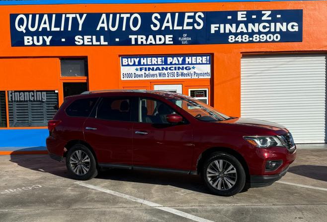 2018 Nissan Pathfinder Image 1