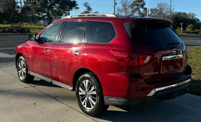 2018 Nissan Pathfinder Image 3