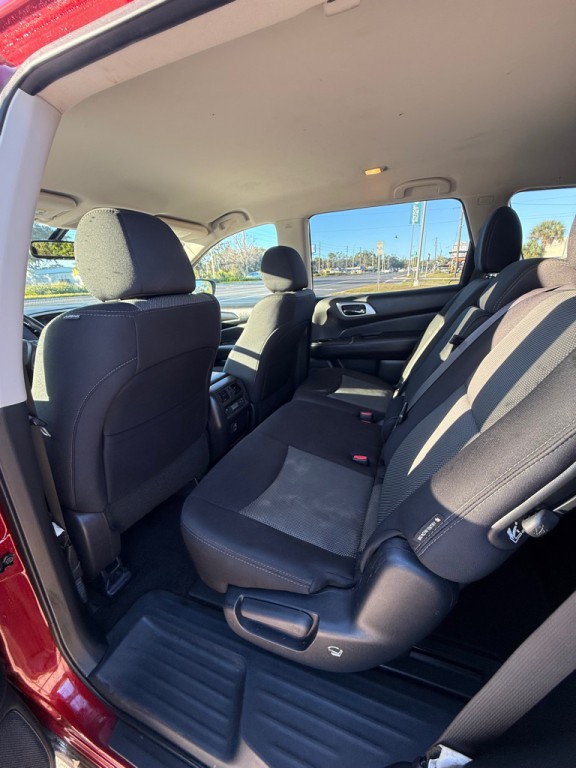 2018 Nissan Pathfinder Image 8