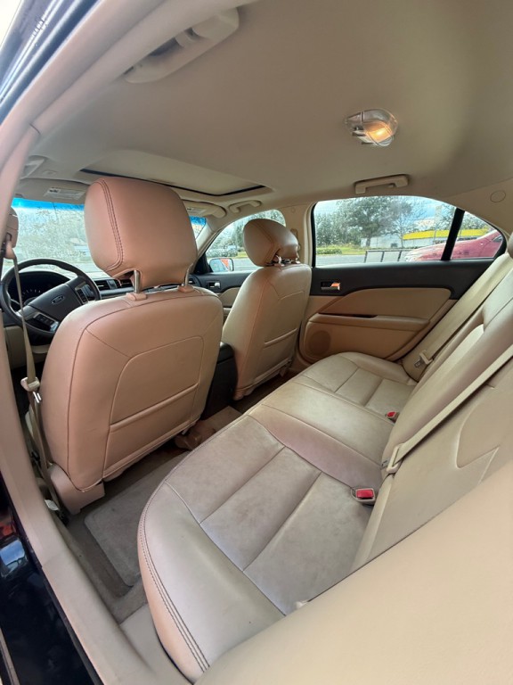 2012 Ford Fusion Image 9