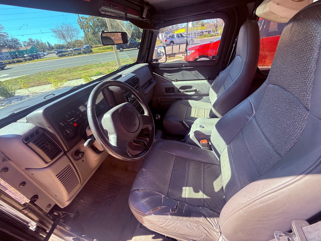 1998 Jeep Wrangler Image 6