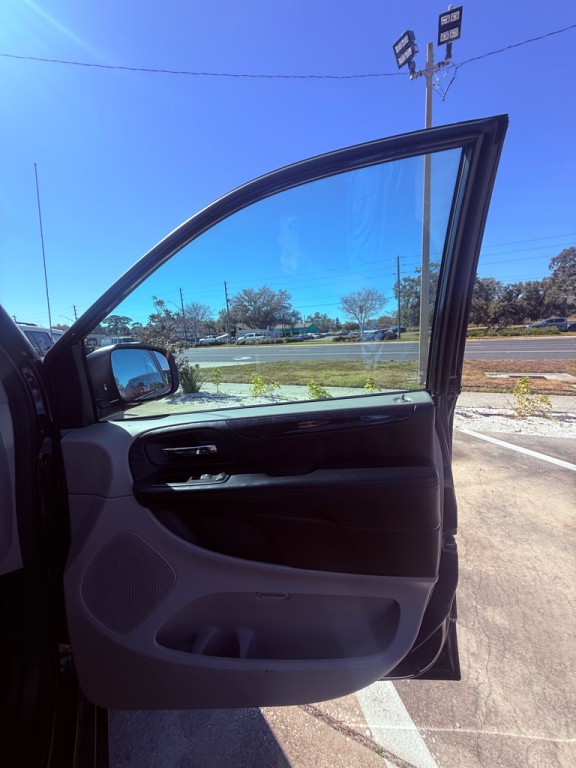 2016 Dodge Grand Caravan Image 13