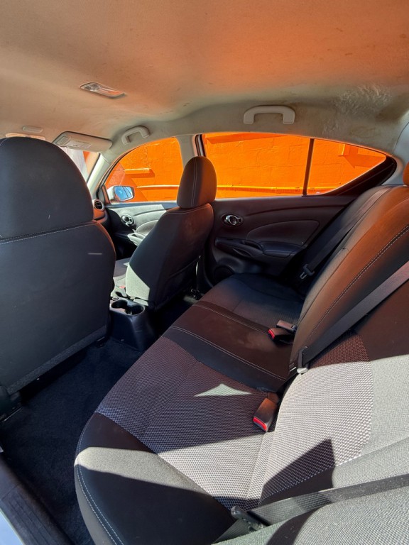 2019 Nissan Versa Image 9