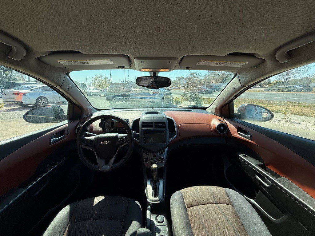 2015 Chevrolet Sonic Image 6