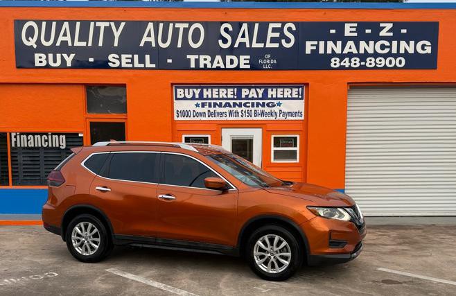 2018 Nissan Rogue Image 1