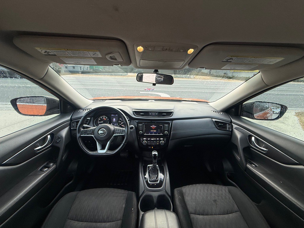 2018 Nissan Rogue Image 5