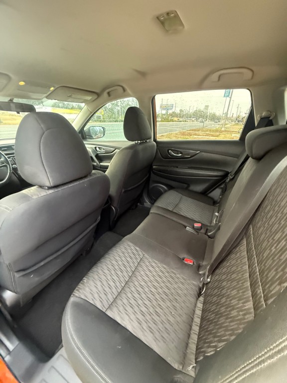 2018 Nissan Rogue Image 8