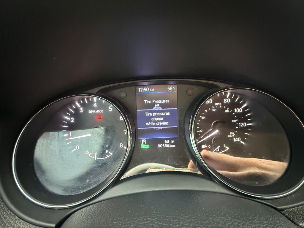 2018 Nissan Rogue Image 14