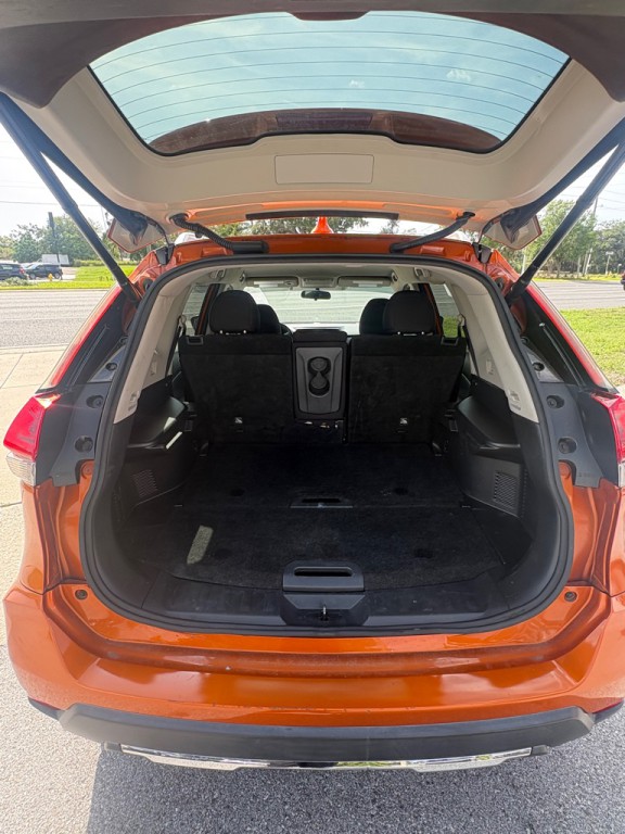 2018 Nissan Rogue Image 19