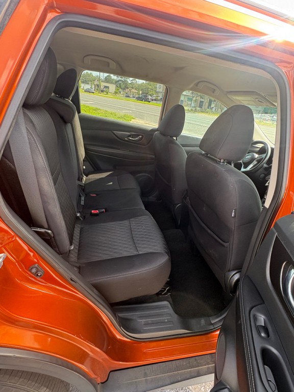 2018 Nissan Rogue Image 20