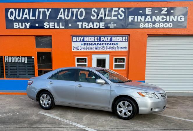 2009 Toyota Camry Image 1