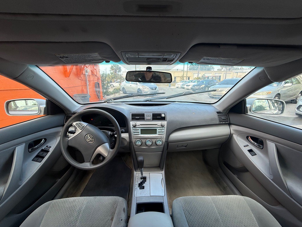 2009 Toyota Camry Image 6