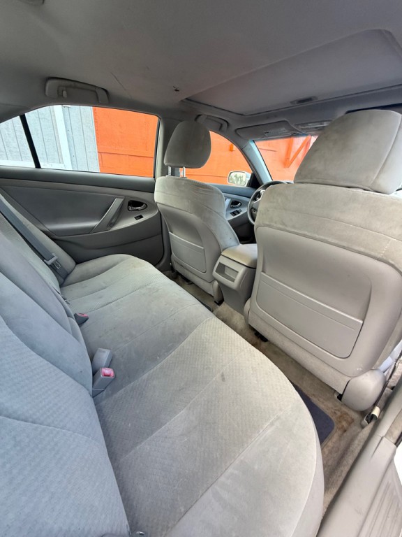 2009 Toyota Camry Image 10
