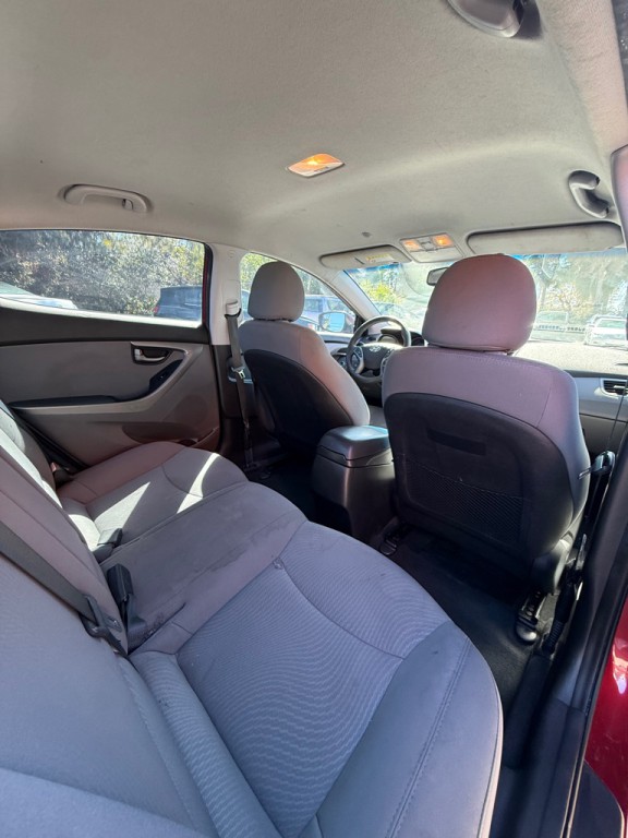 2016 Hyundai Elantra Image 13