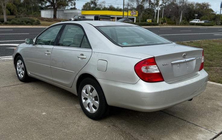 2004 Toyota Camry Image 3